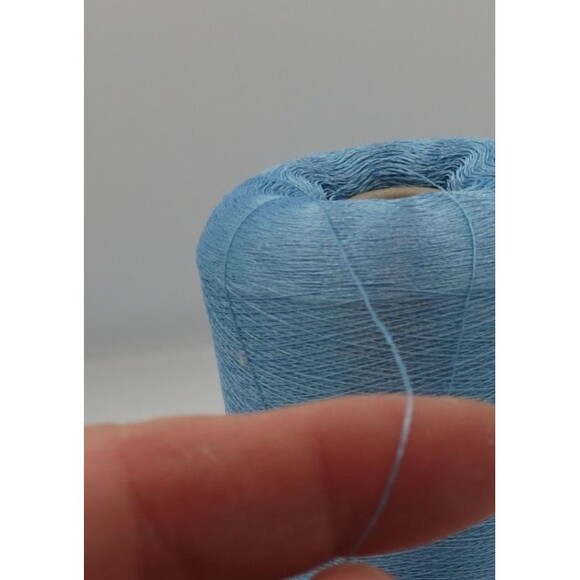 Burke Mills VTG 80s Brt Poly "Powder Blue" Embroidery Thread Cone  135/2 574Grs - Picture 4 of 5